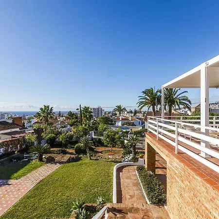 Tamarindos - Stunning With Private Pool & Outside Space- Lual Nerja