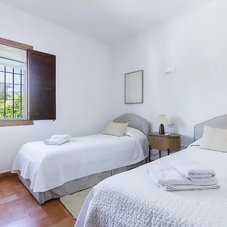 Tamarindos - Stunning With Private Pool & Outside Space- Lual * Nerja