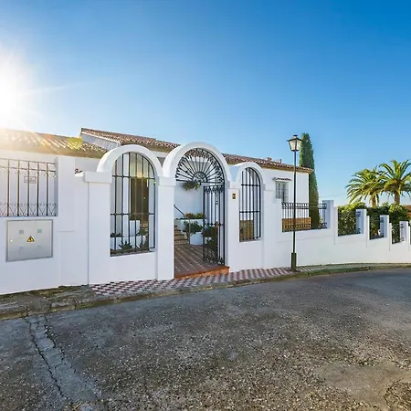 Tamarindos - Stunning With Private Pool & Outside Space- Lual